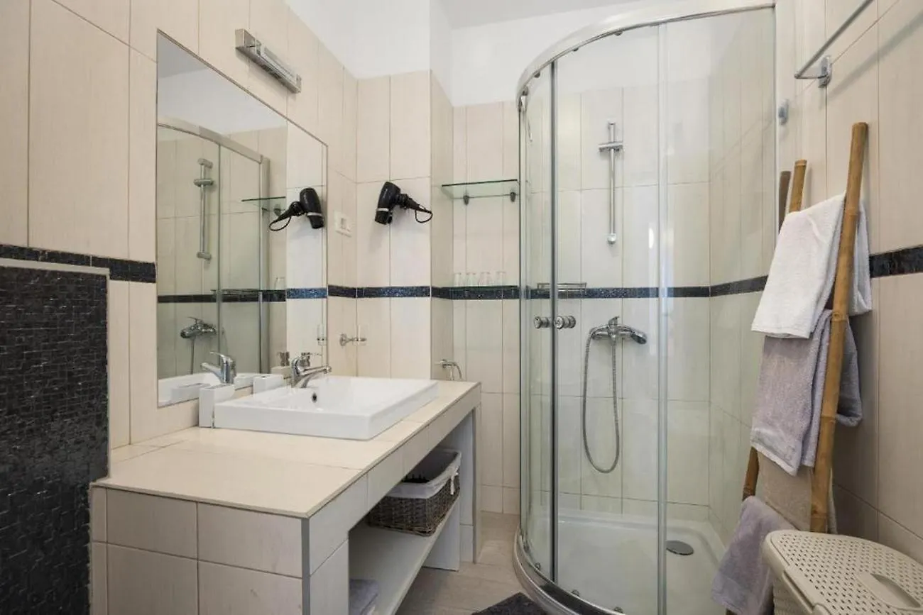 Apartments Bluemare Pakoštane
