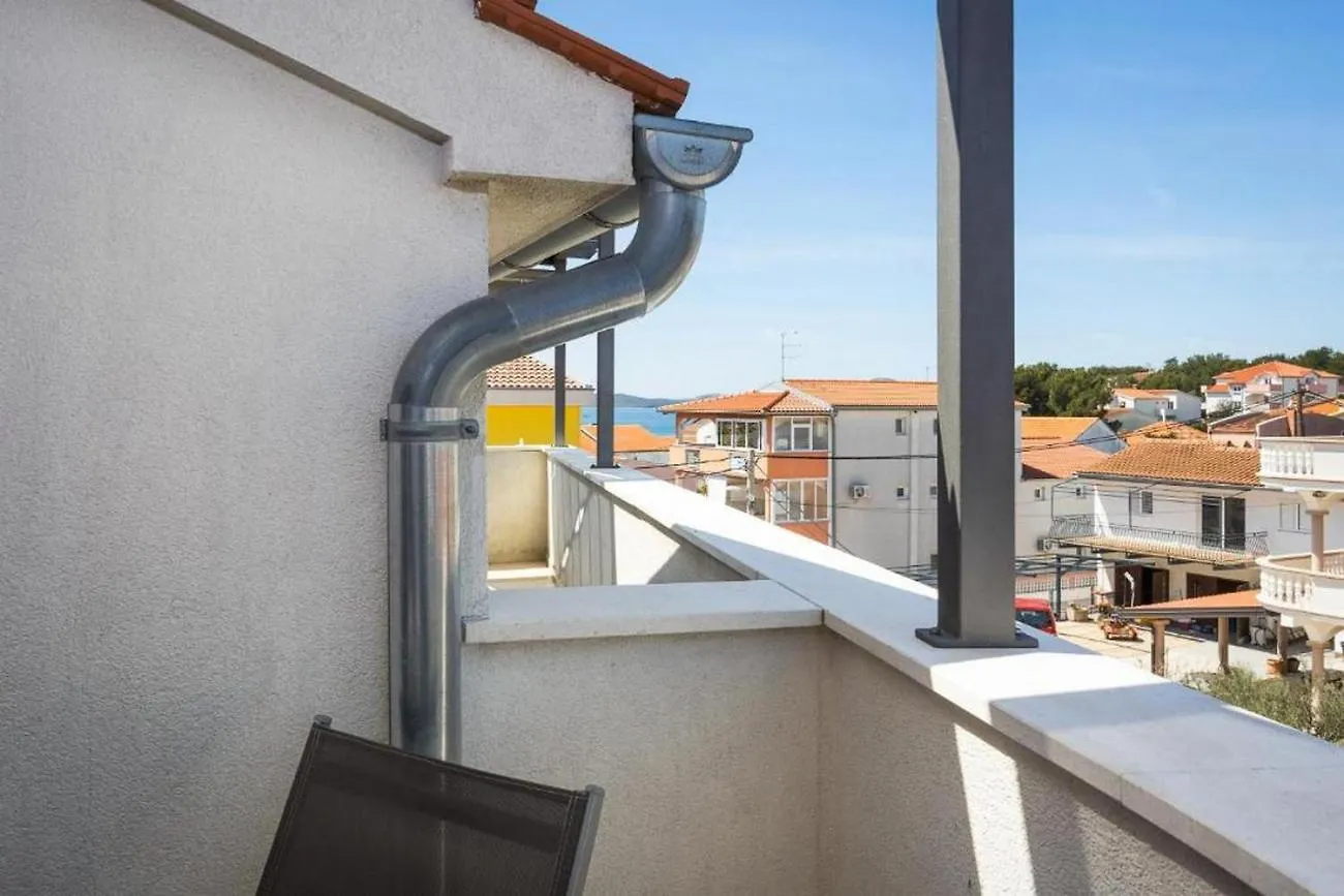 Apartments Bluemare Pakoštane Chorvatsko
