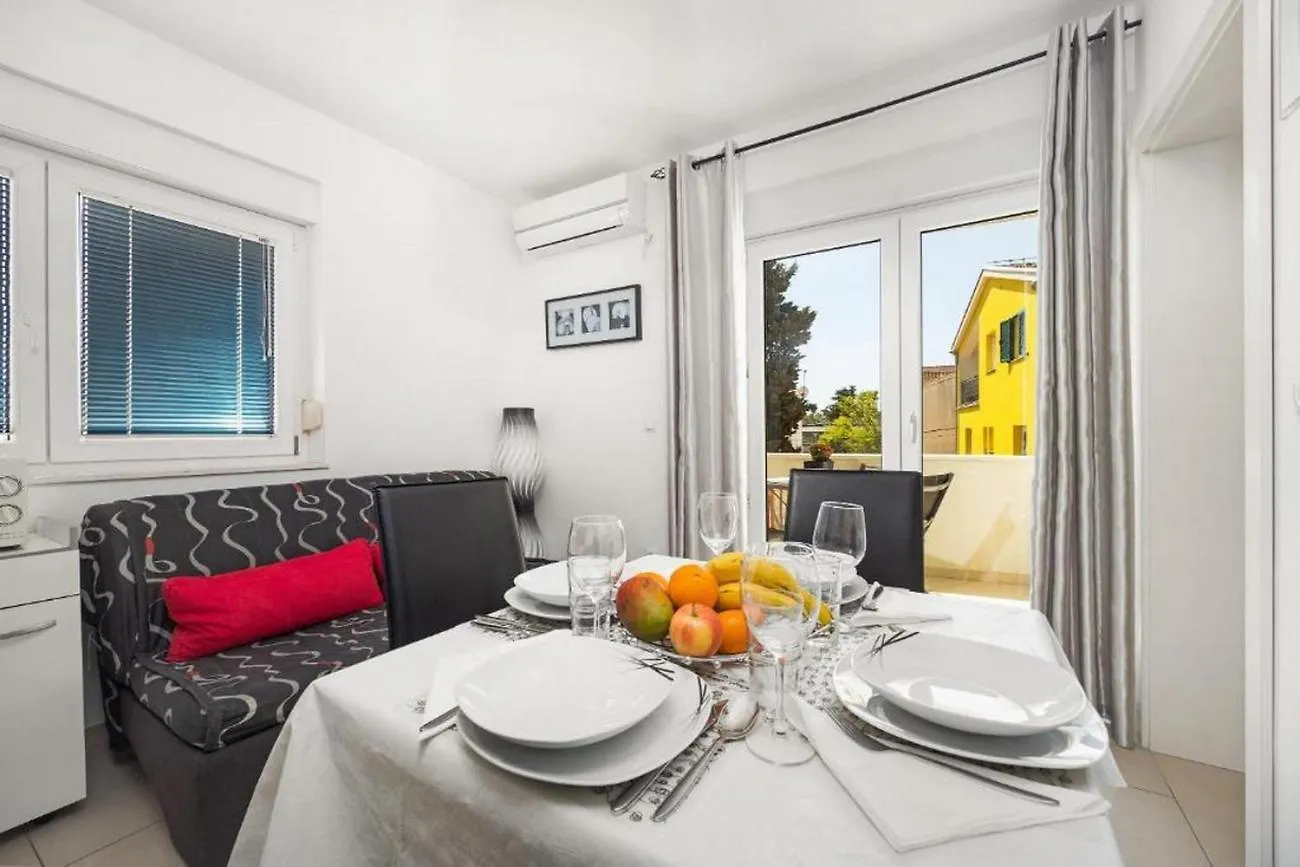 Apartments Bluemare Pakoštane