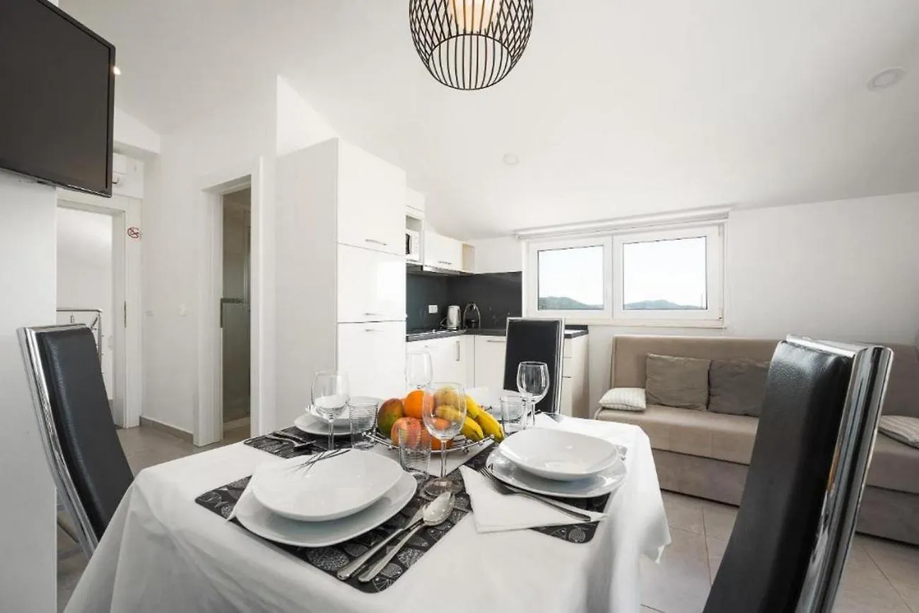 Apartments Bluemare Pakoštane