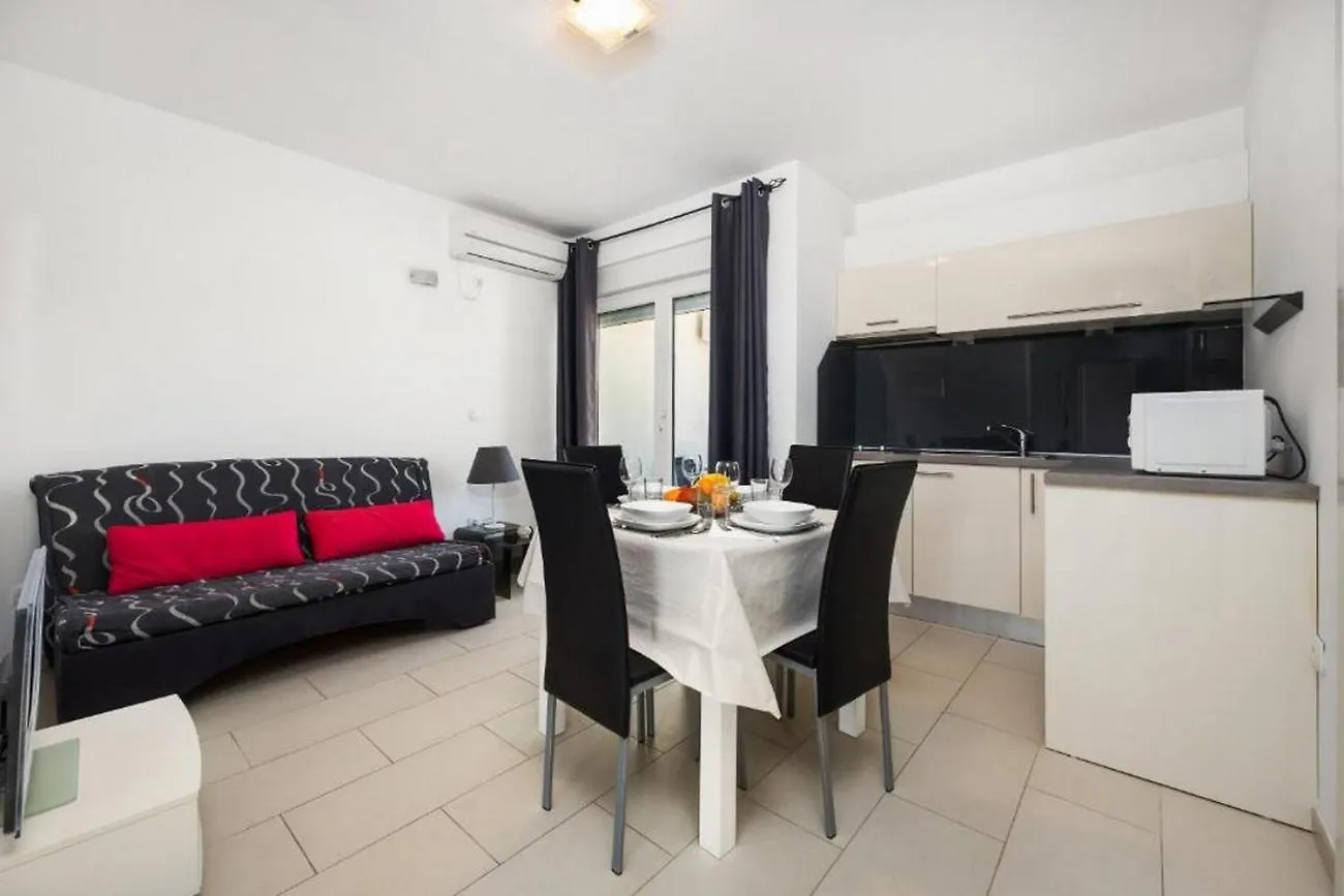 Apartments Bluemare Pakoštane