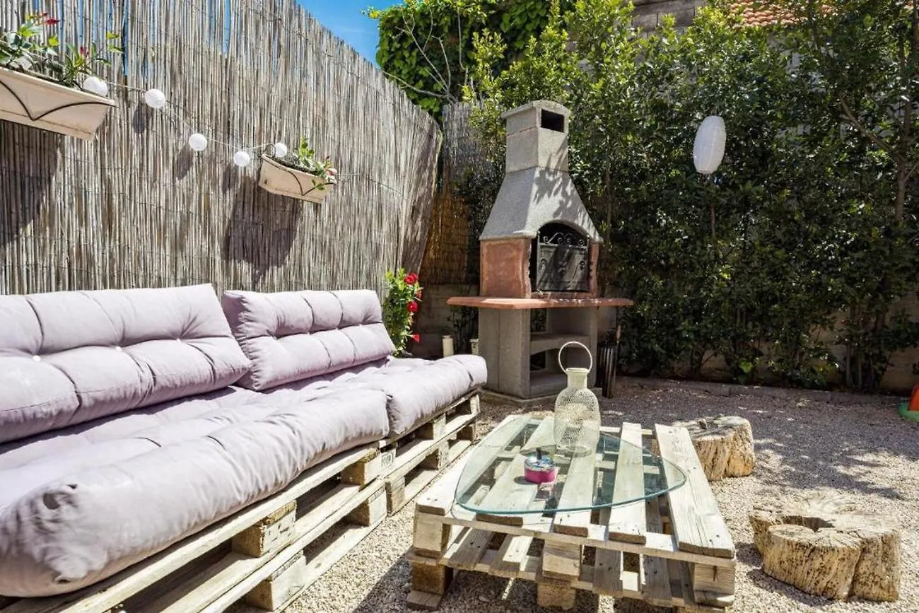 Apartments Bluemare Pakoštane 0*,  Chorvatsko