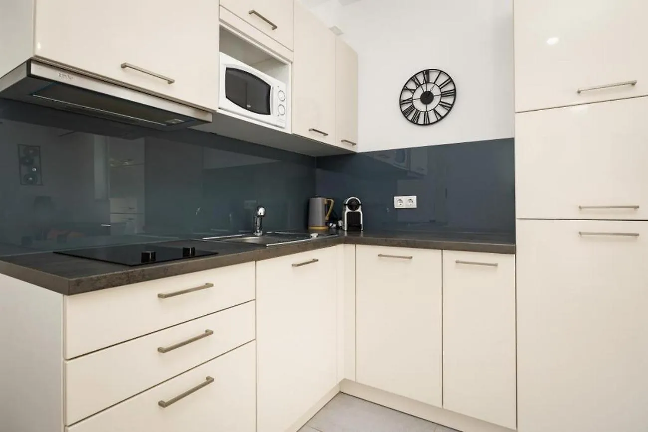 Apartments Bluemare باكوشتاني