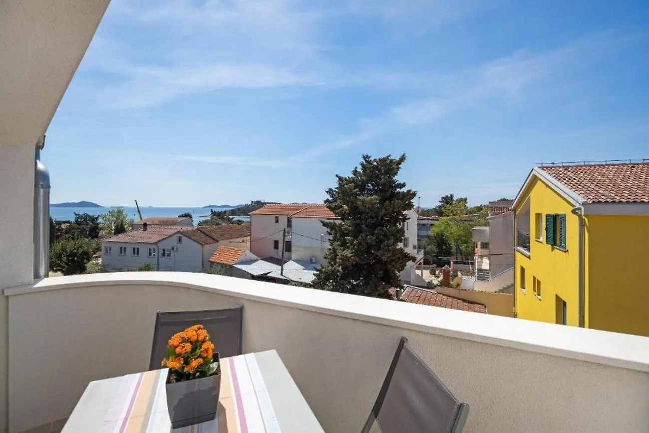 Apartments Bluemare باكوشتاني