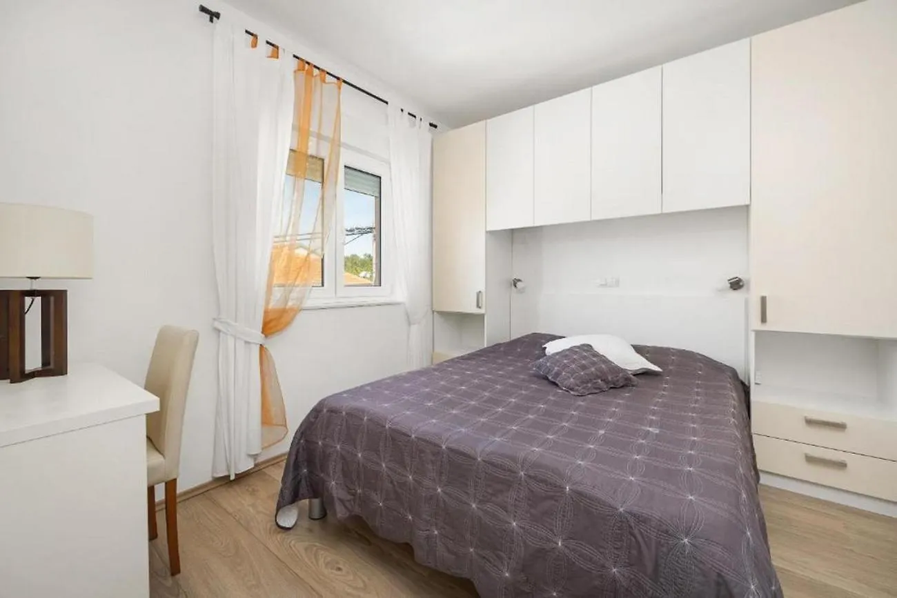 Apartments Bluemare باكوشتاني